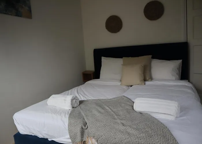 15, Den Bosch دين بوس