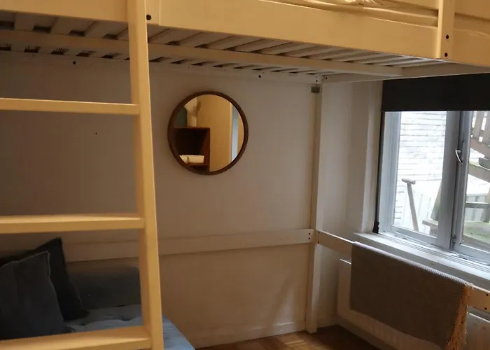 15, Den Bosch Homestay